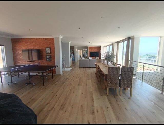 4 BEDROOM HOUSE FOR SALE IN HARTENBOS HEUWELS